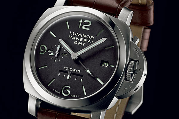 The power reserve increased to 10 days with the self-winding Caliber P.2003.