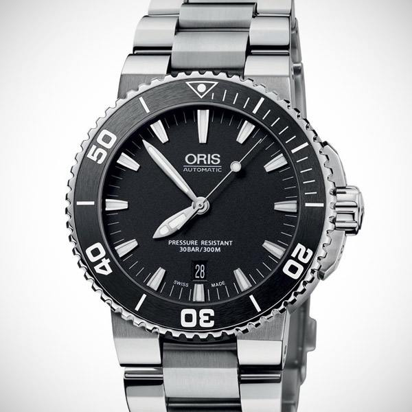 Oris Aquis Date 43mm