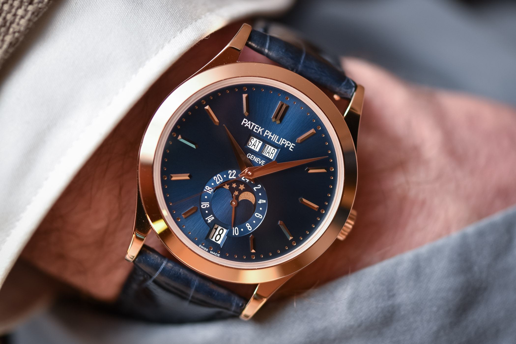 Patek Philippe 5396R Annual Calendar Rose gold Blue dial